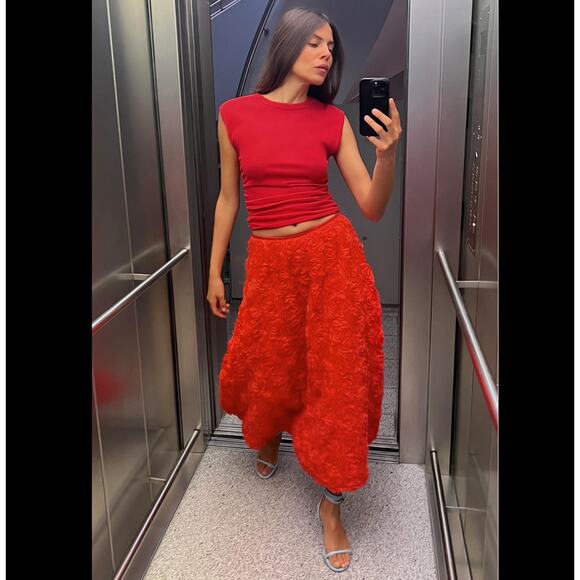 ZARA Floral Voluminous Midi Skirt NWT | Red Textured A-Line - Picture 14 of 16